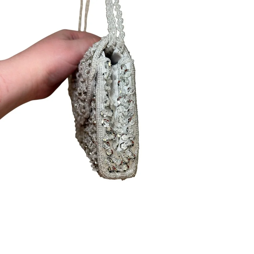 Unbranded Beaded Sequin Clutch OS Silver Scalloped Evening Bag Vintage Glam